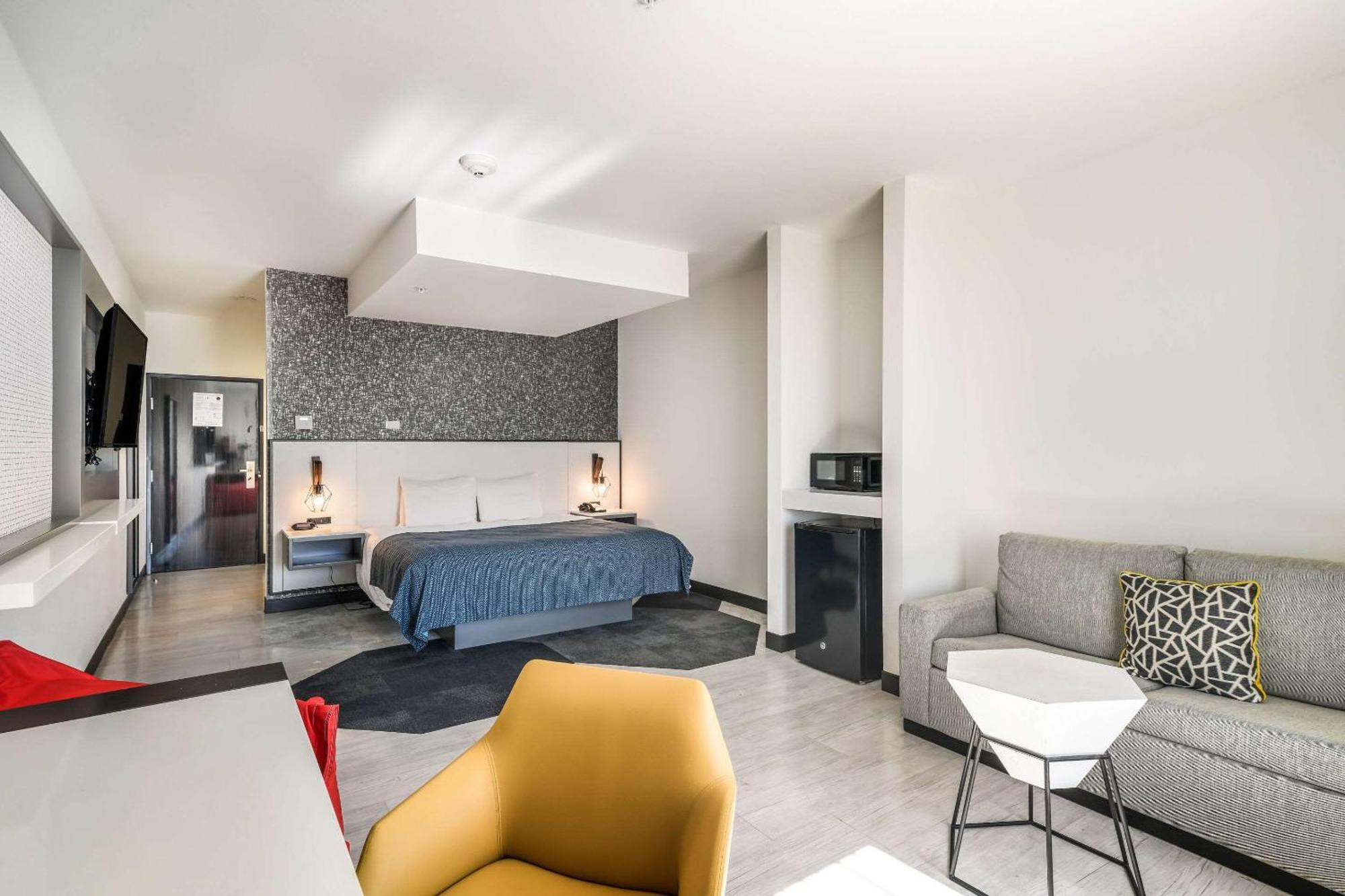 Hy-Lo Hotel, Ascend Hotel Collection Calera Extérieur photo