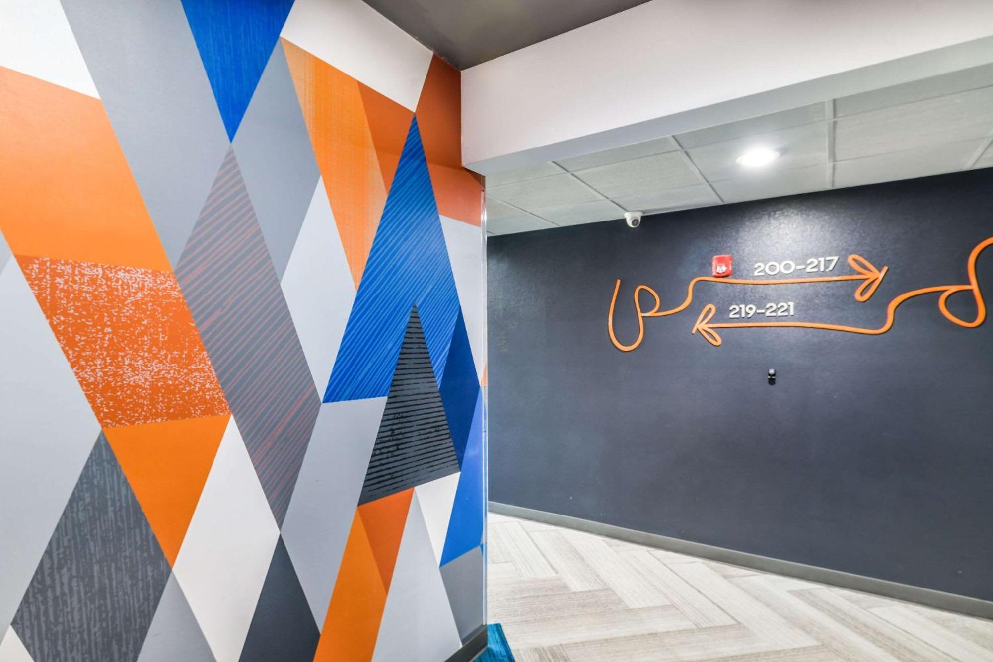 Hy-Lo Hotel, Ascend Hotel Collection Calera Extérieur photo