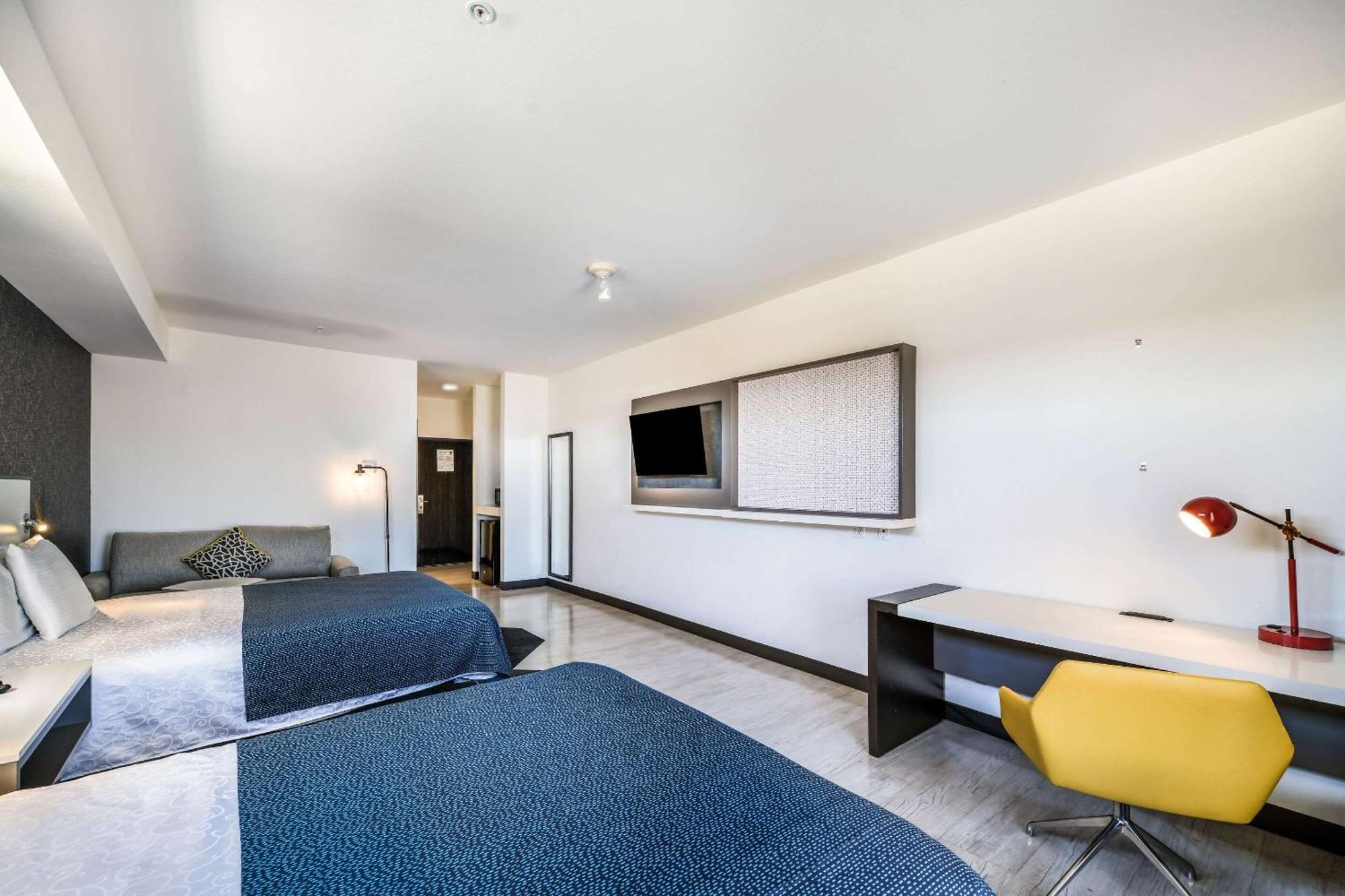 Hy-Lo Hotel, Ascend Hotel Collection Calera Extérieur photo