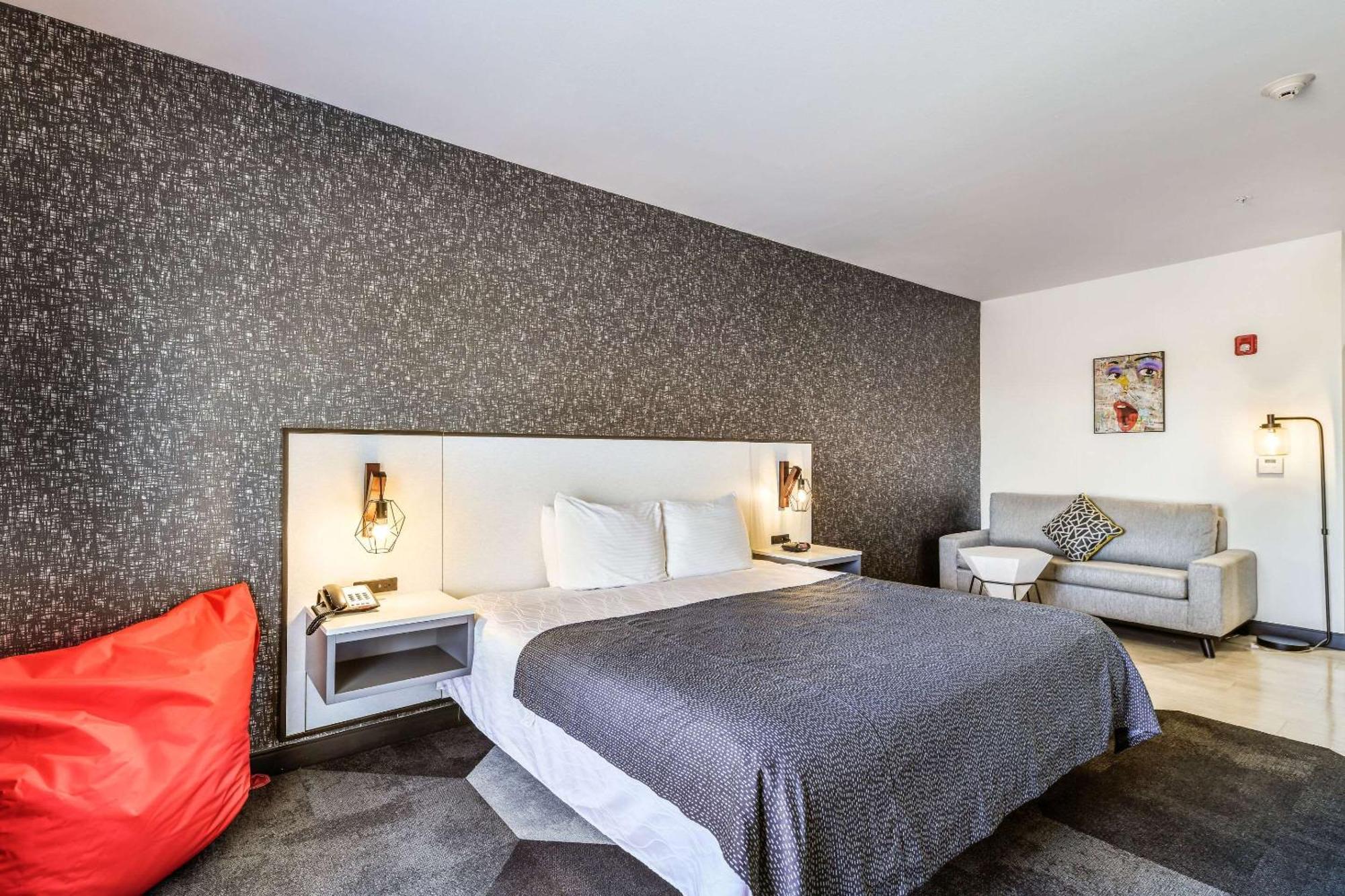 Hy-Lo Hotel, Ascend Hotel Collection Calera Extérieur photo