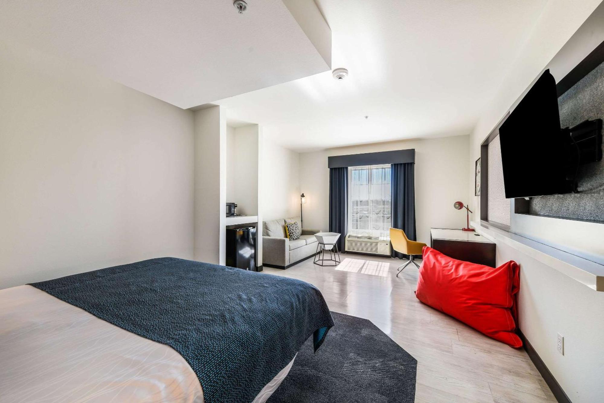 Hy-Lo Hotel, Ascend Hotel Collection Calera Extérieur photo